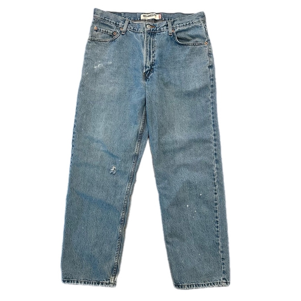 W-34” Vintage Levi’s 550 relaxed fit distressed light wash straight leg jeans